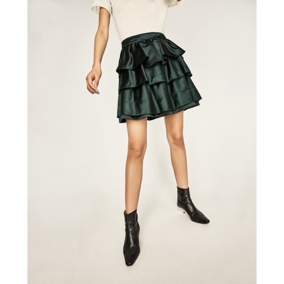 NWT Zara green skirt - Picture 1 of 5